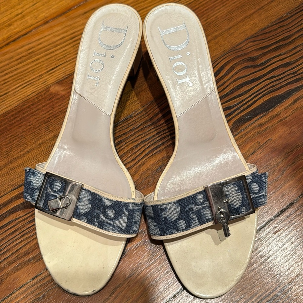 Dior
